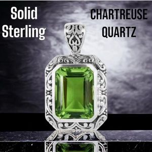 SS#26 Artisan Crafted Chartreuse Quartz (Triplet) Solitaire Pendant NWOT